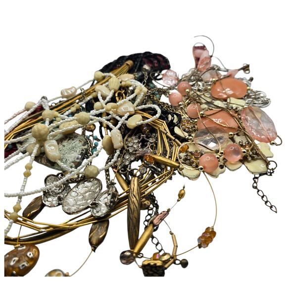 Jewelry Lot Junk Craft Necklaces Mixed Approx 1 Lb Vintage Modern SKU 3084 READ - Picture 4 of 5